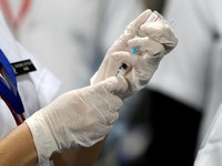 Tanpa Pfizer Sinovac Cs, Vaksinasi Negara Ini Tembus 85%