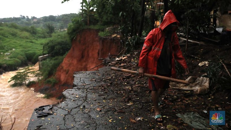 Longsor di Pasir Putih Depok, Jawa Barat (CNBC Indonesia/Muhammad Sabki)