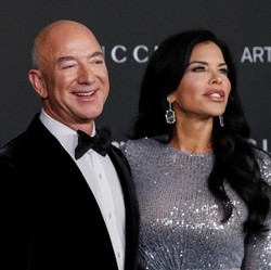 Wow, 3 'Crazy Rich' Ini Lahir di Tahun Kelinci Air Lho!