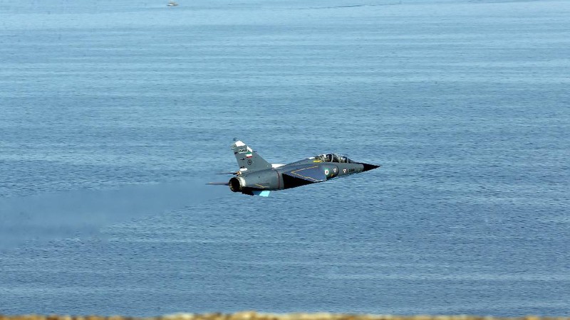 Iran memulai latihan militer tahunan di area pesisir Teluk Oman, Minggu, 7 November 2021. (via REUTERS/WANA NEWS AGENCY)