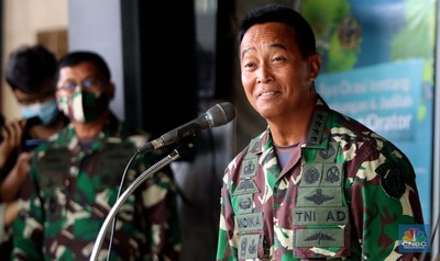 Kepala Staf Angkatan Darat (KSAD), Jenderal Andika Perkasa akan menjalani uji kelayakan dan kepatutan (fit and proper test) sebagai calon Panglima TNI di DPR hari ini, Sabtu (6/11). Andika bakal menggantikan Marsekal Hadi Tjahjanto, yang pensiun bulan ini. (CNBC Indonesia/Muhammad Sabki) Kepala Staf Angkatan Darat (KSAD), Jenderal Andika Perkasa akan menjalani uji kelayakan dan kepatutan (fit and proper test) sebagai calon Panglima TNI di DPR hari ini, Sabtu (6/11). Andika bakal menggantikan Marsekal Hadi Tjahjanto, yang pensiun bulan ini. (CNBC Indonesia/Muhammad Sabki)