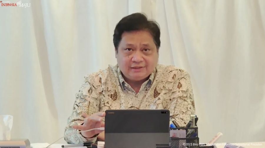 Keterangan Pers Menteri terkait Hasil Rapat Terbatas Evaluasi PPKM, Jakarta, (8/11/2021). (Tangkapan layar Setpres RI)