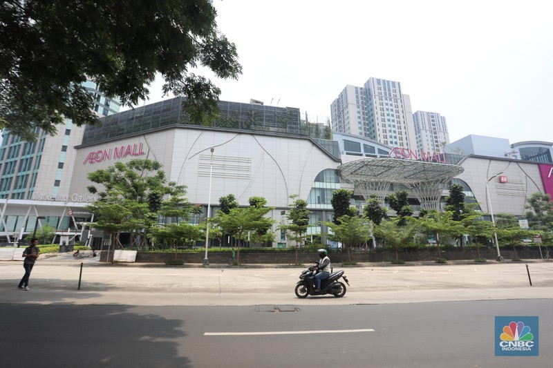 Aeon Mall Tanjung Barat (CNBC Indonesia/Andrean Kristianto)