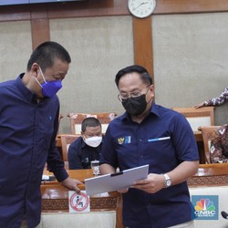 DPR Punya Rencana Khusus Buat Dirut Garuda, Apa Itu?