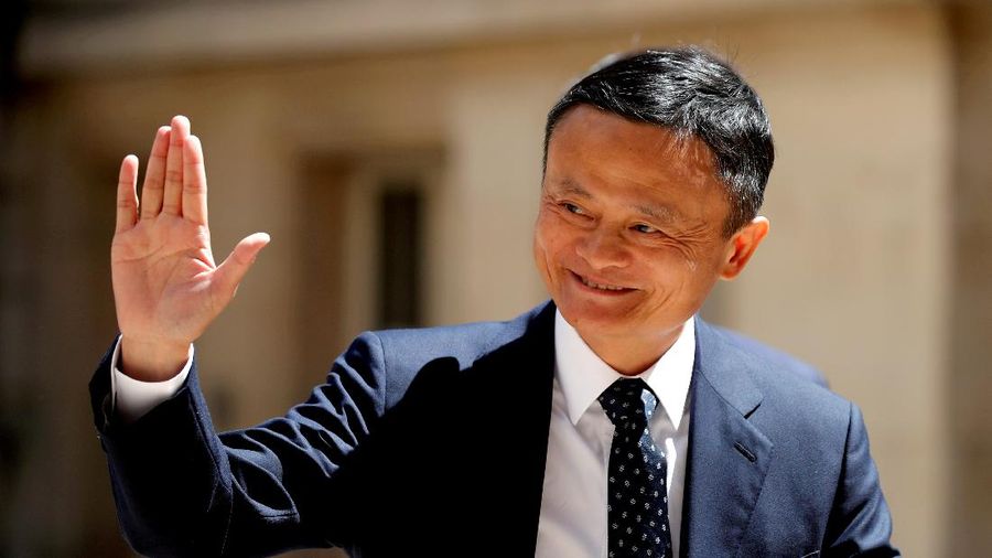 Jack Ma, pendiri Alibaba Group, mengunjungi penanam bunga Belanda Anthura di kota Bleiswijk. (REUTERS/Charles Platiau)