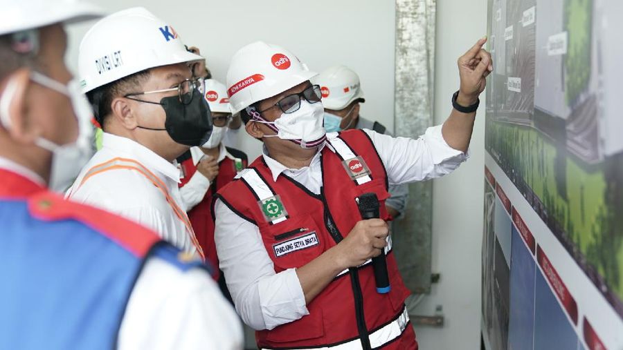 Kunjungan ke Depo LRT Jabodebek. (Dok: Bank Mandiri)