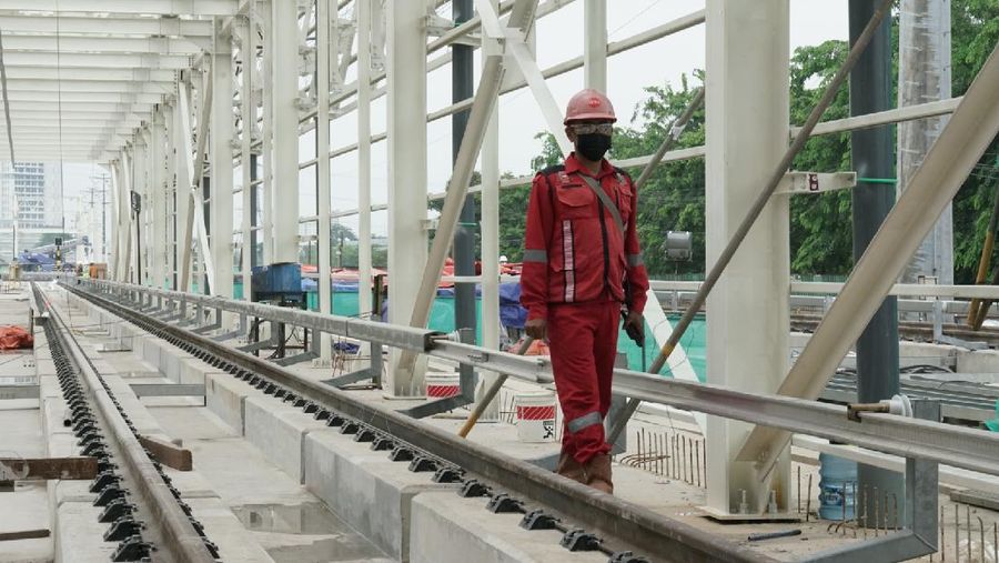 Kunjungan ke Depo LRT Jabodebek. (Dok: Bank Mandiri)