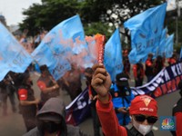 Murka UMP 2022 'Cuma' Naik 1%, Buruh Balas dengan Mogok!