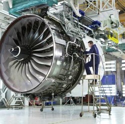 Awas PHK, Rolls Royce Bakal Pangkas 2.500 Pekerja