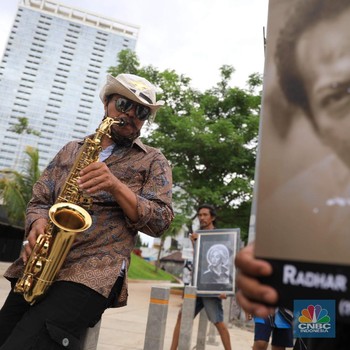 Melihat Karnaval Para Seniman di TIM Saat Hari Pahlawan 2021
