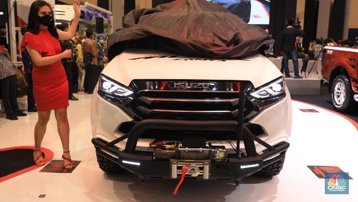 Peluncuran Mobil Isuzu D-Max 1.9 dan MuX 1.9 di Ajang GIIAS 2021 di ICE BSD, Tangerang, Banten, Kamis, (11/11/2021). (CNBC Indonesia/Muhammad Sabki) Peluncuran Mobil Isuzu D-Max 1.9 dan MuX 1.9 di Ajang GIIAS 2021 di ICE BSD, Tangerang, Banten, Kamis, (11/11/2021). (CNBC Indonesia/Muhammad Sabki)