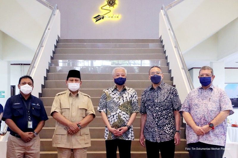 Prabowo pada Kamis (11/11) sukses membawa Perdana Menteri (PM) Malaysia, Dato' Sri Ismail Sabri Yaakob dan Menteri Pertahanan Malaysia, Dato’ Seri Hishammuddin Hussein mengunjungi inhan dalam negeri PT Pindad (Persero) di Bandung, Jawa Barat. Ist Prabowo pada Kamis (11/11) sukses membawa Perdana Menteri (PM) Malaysia, Dato' Sri Ismail Sabri Yaakob dan Menteri Pertahanan Malaysia, Dato’ Seri Hishammuddin Hussein mengunjungi inhan dalam negeri PT Pindad (Persero) di Bandung, Jawa Barat. Ist