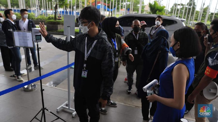 Ketua Umum Gaikindo Yohannes Nangoi (CNBC Indonesia/Muhammad Sabki)