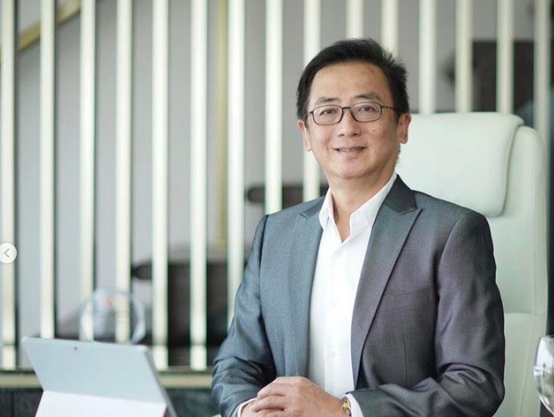 Billionaire tobacco tycoon Michael Bambang Hartono, 78, who is competing in bridge for Indonesia at the 2018 Asian Games, speaks at a press conference at the Jakarta International Expo in Jakarta on August 22, 2018. (Photo by ANTHONY WALLACE / AFP)