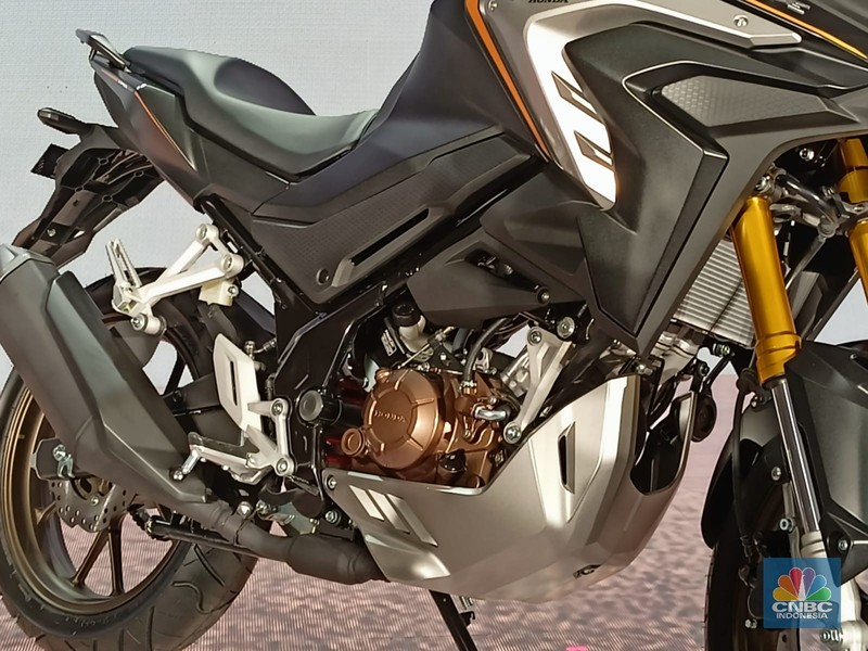 PT Astra Honda Motor (AHM) merilis motor sport adventure turing 150cc pertama di Indonesia yaitu New CB150X. (CNBC Indonesia/Muhammad Sabki)