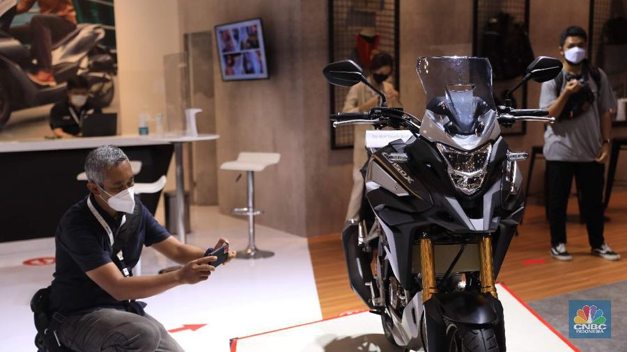 PT Astra Honda Motor (AHM) merilis motor sport adventure turing 150cc pertama di Indonesia yaitu New CB150X. (CNBC Indonesia/Muhammad Sabki)
