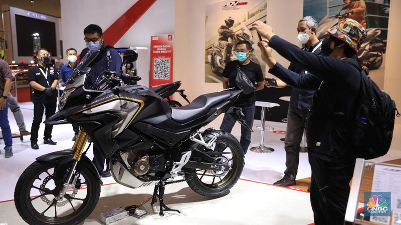PT Astra Honda Motor (AHM) merilis motor sport adventure turing 150cc pertama di Indonesia yaitu New CB150X. (CNBC Indonesia/Muhammad Sabki)