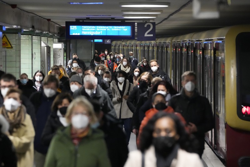 A used face mask is left on a street in Berlin, Germany, Friday, Nov. 12, 2021. Germany battles a fourth wave of the coronavirus with high number of infections in the recent days. (AP Photo/Markus Schreiber)