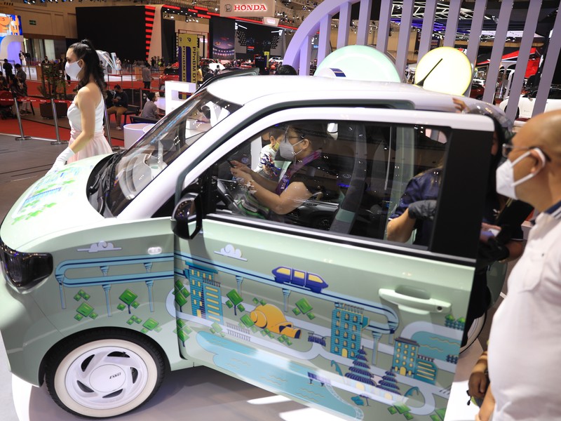 Wuling EV  (CNBC Indonesia/Muhammad Sabki)