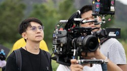 Falcon Pictures Gaet Banjong Pisanthanakun untuk Tulis Film Warkop DKI Baru