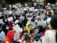 Pencari Suaka Afghanistan 'Serbu' Kantor UNHCR Jakarta
