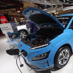Puncak Mobil Listrik RI Diramal Terjadi di 2035