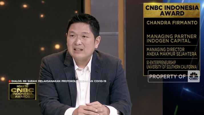 Managing Partner of Indogen Capital, Chandra Firmanto di CNBC Indonesia Awards 2021 (Senin, 15/11/2021) Managing Partner of Indogen Capital, Chandra Firmanto di CNBC Indonesia Awards 2021 (Senin, 15/11/2021)
