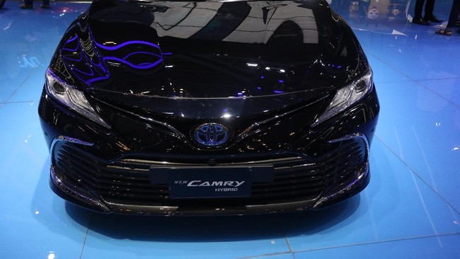 Toyota Tarik 655 Ribu Camry di Pasaran, Ada Masalah Ganggu Keselamatan