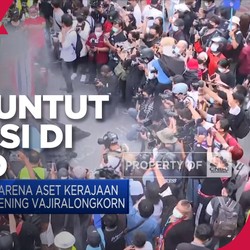 Warga Tuntut Reformasi Monarki Kerajaan Thailand