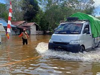 Penampakan Banjir Sintang yang tidak Surut Sejak 21 Oktober