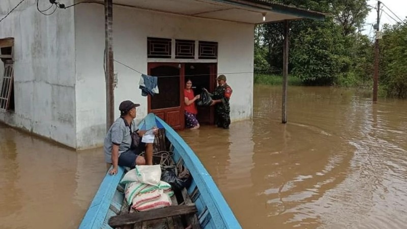 Banjir Sintang (Ist/ Instagram/ditjenpajakri)