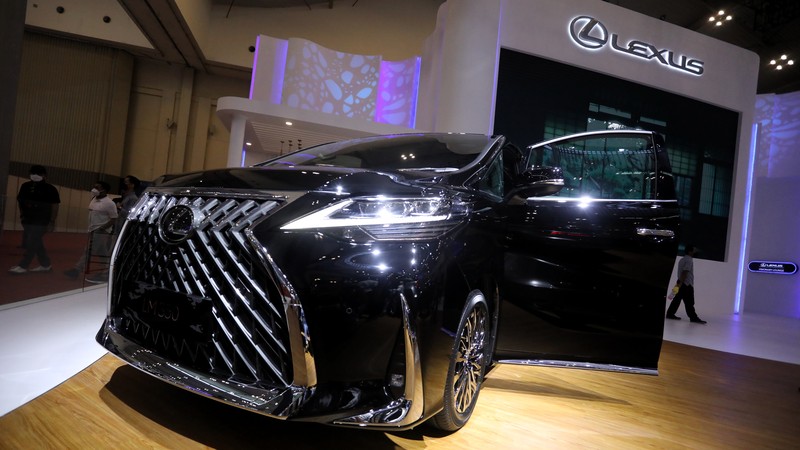 Lexus LM-350 (CNBC Indonesia/Andrean Kristianto)