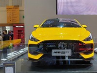 Istri Pejabat Setneg Impulsif Beli Mobil Rp 407 Juta, Wajar?
