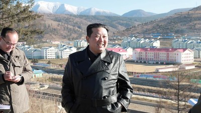 NORTHKOREA-ECONOMY/ North Korean leader Kim Jong Un gives field guidance during a visit to Samjiyon City, North Korea in this undated photo released on November 16, 2021 by North Korea's Korean Central News Agency (KCNA). KCNA via REUTERS ATTENTION EDITORS - THIS IMAGE WAS PROVIDED BY A THIRD PARTY. REUTERS IS UNABLE TO INDEPENDENTLY VERIFY THIS IMAGE. NO THIRD PARTY SALES. SOUTH KOREA OUT. NO COMMERCIAL OR EDITORIAL SALES IN SOUTH KOREA.