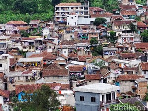 Desil Naik, 15 Ribu Warga Bandung Terancam Kehilangan Bantuan