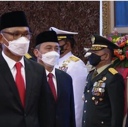 Jokowi Lantik Daniel Tumpal Sebagai Dubes RI untuk Kanada