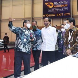 Jokowi & Bos-Bos Otomotif Kumpul, Ternyata Ini Obrolannya