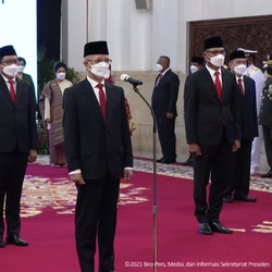 Jokowi Resmi Lantik 12 Dubes, Termasuk 2 Politisi PDIP