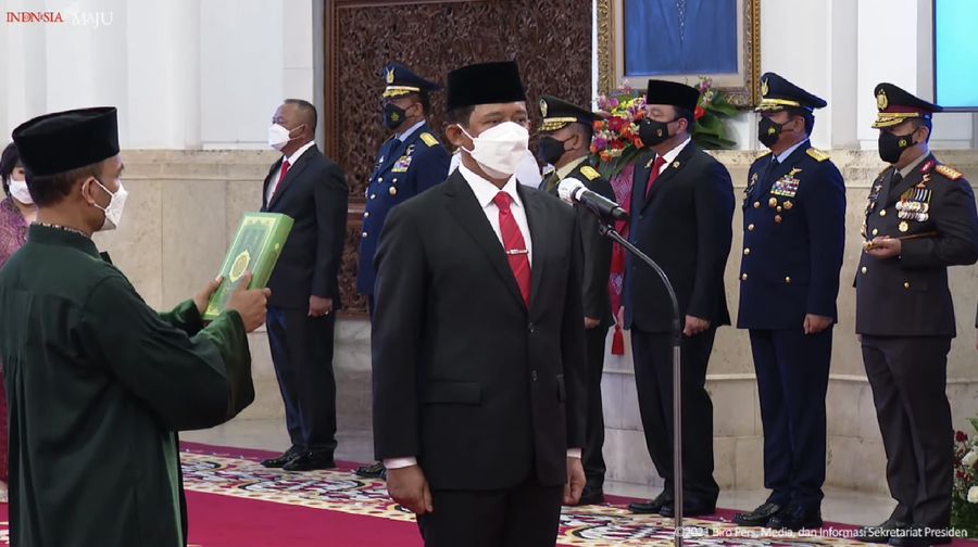 Pelantikan Mayor Jenderal TNI Suharyanto sebagai Kepala Badan Nasional Penanggulangan Bencana (BNPB) di Istana Negara, Rabu, 17/11.  (Tangkapan Layar Youtube/Sekretariat Presiden)
