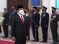 Jokowi Lantik Suharyanto Sebagai Kepala BNPB