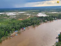 Belum Juga Surut, Begini Parahnya Banjir Sintang