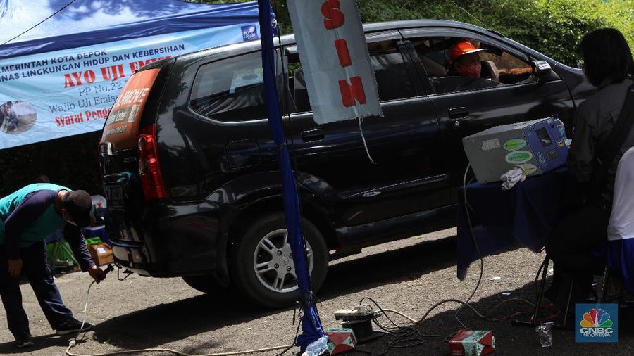 Uji Emis Motor (CNBC Indonesia/Andrean Kristianto)