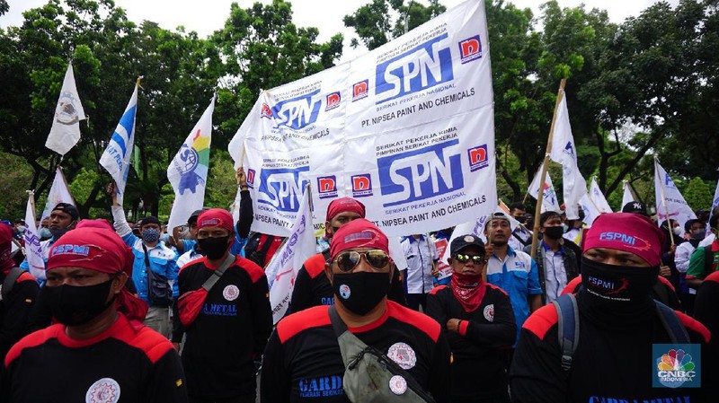 Usai Kepung Kemnaker Massa Buruh Ump Kepung Kantor Anies Usai Kepung Kemnaker Massa Buruh Ump Kepung Kantor Anies