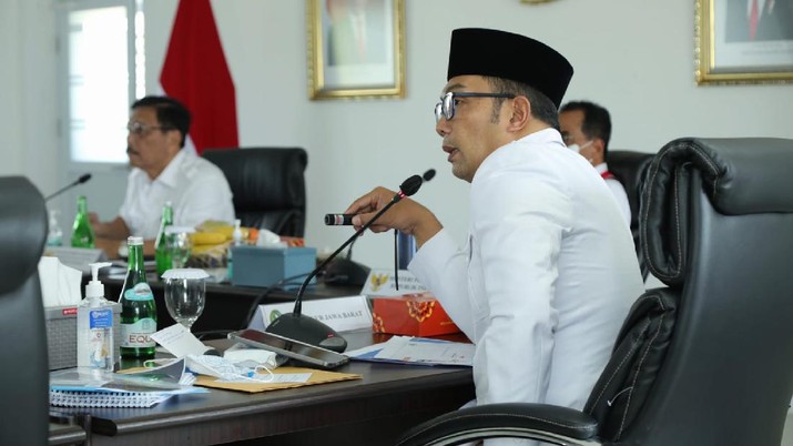 Gubernur Jawa Barat Ridwan Kamil Gubernur Jawa Barat Ridwan Kamil