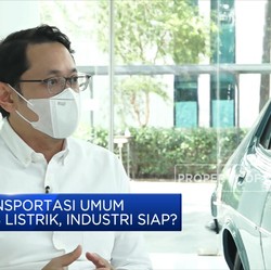 Optimisme & Tantangan Blue Bird Operasikan Taksi Listrik