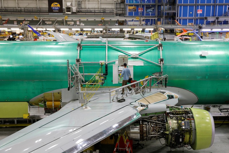 Perakitan pesawat patroli maritim Boeing P-8 Poseidon di pabrik Boeing 737 di Renton, Washington The production line for the Boeing P-8 Poseidon maritime patrol aircraft is pictured at Boeing's 737 factory in Renton, Washington, U.S. November 18, 2021. REUTERS/Jason Redmond