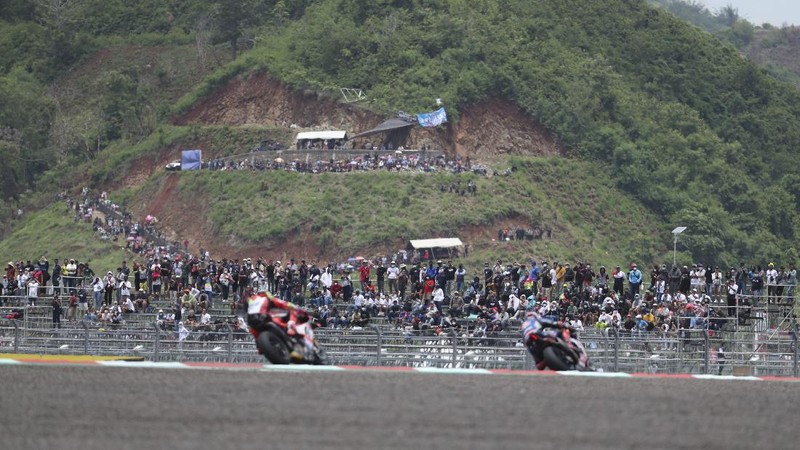 Toprak Razgatlioglu memastikan diri menjadi juara dunia WSBK 2021. Di MotoGP Mandalika ia finis sebagai runner up. (AP/Achmad Ibrahim)