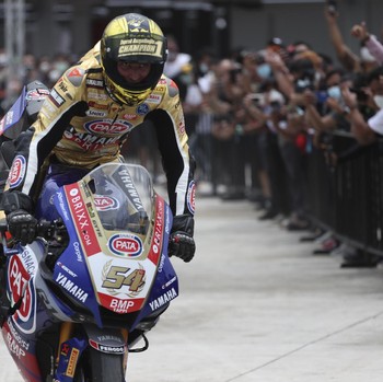 Momen-momen Toprak Jadi Juara Dunia WSBK 2021 Mandalika
