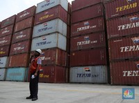 Jokowi Soal Efek 'Ngeri' Krisis Kontainer: Harga Barang Naik!