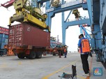 Antara Pelabuhan Tanjung Pinggir dan Pelabuhan Tanjung Priok